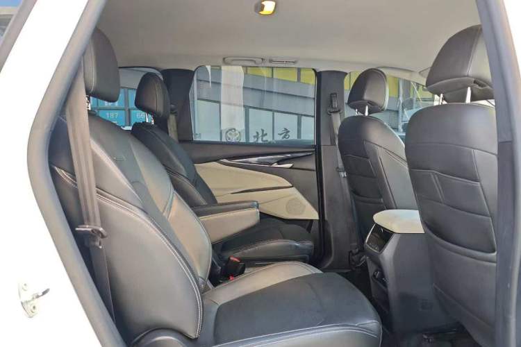 Used SAIC MAXUS G50 2023 1.5T Manual Comfort A Interior 3