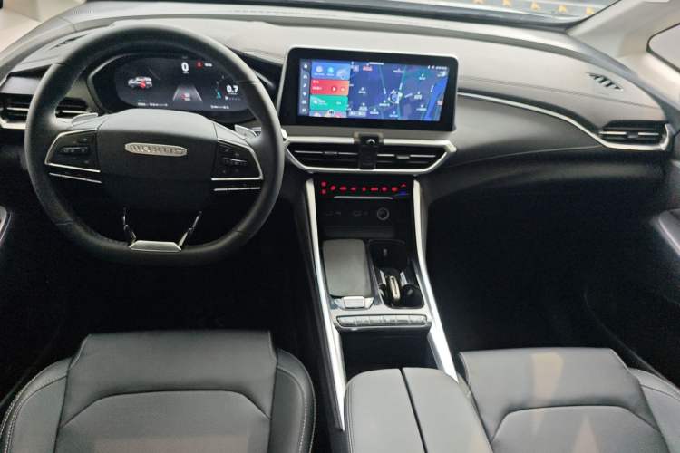 Used SAIC MAXUS G50 2023 PLUS 1.5T Happiness-Recommended Automatic Escort Edition Interior 3