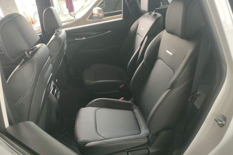 Used SAIC MAXUS G50 2023 PLUS 1.5T Automatic Escort Edition Interior 4