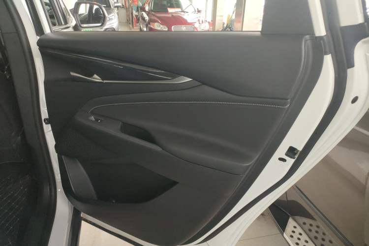 Used SAIC MAXUS G50 2023 PLUS 1.5T Automatic Escort Edition Interior 6