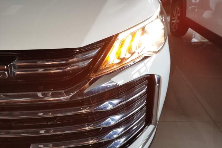 Used SAIC MAXUS G50 2023 PLUS 1.5T Automatic Custom Entry-Level Model Left Front Headlight