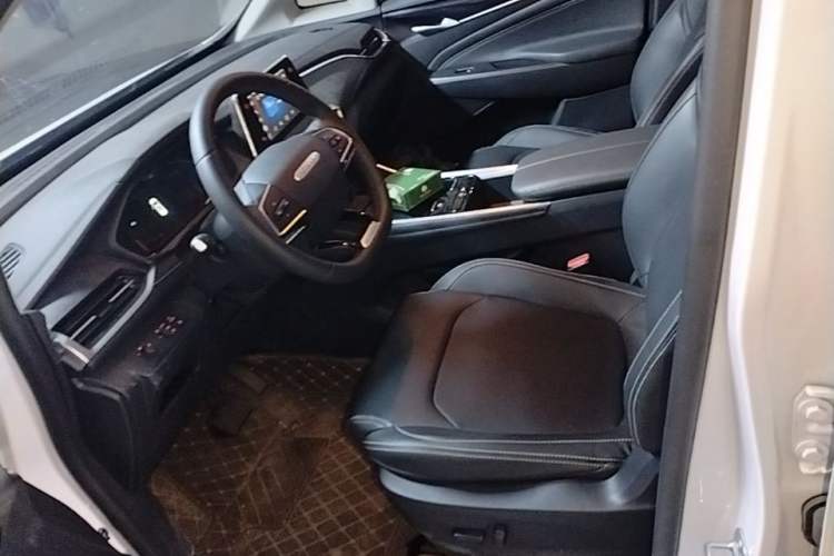 Used SAIC MAXUS G50 2023 PLUS 1.5T Happiness-Recommended Automatic Start Edition Left Front Seat