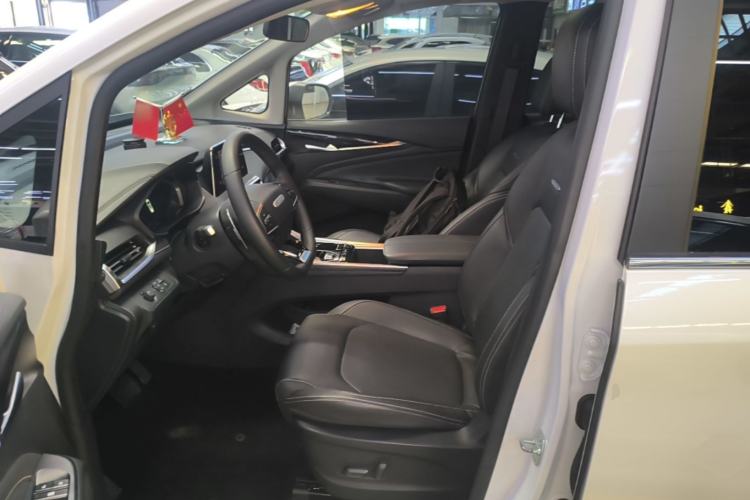 Used SAIC MAXUS G50 2023 PLUS 1.5T Happiness-Recommended Automatic Start Edition Left Front Seat