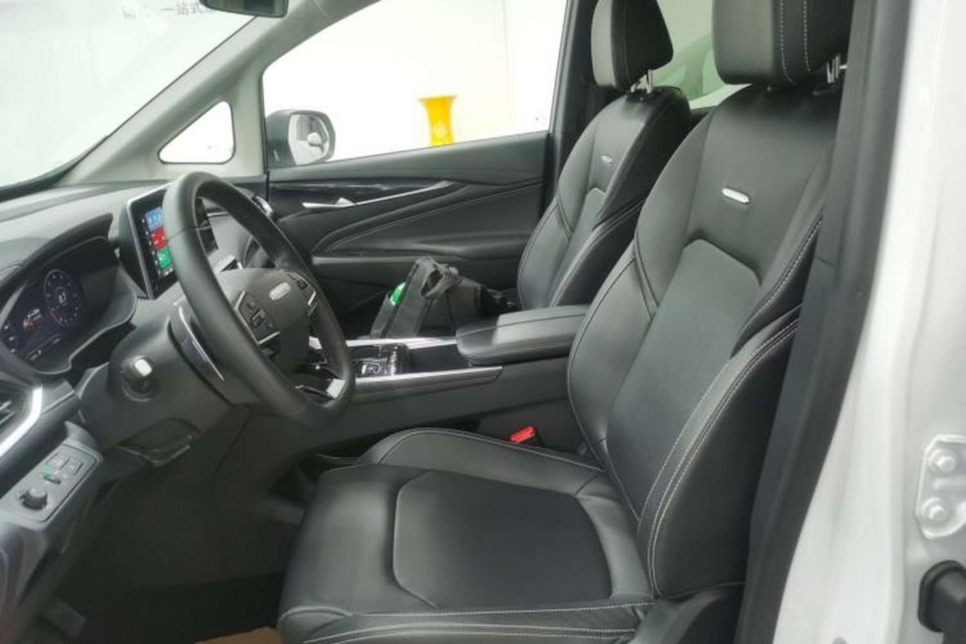 Used SAIC MAXUS G50 2023 PLUS 1.5T Happiness-Recommended Automatic Escort Edition Left Front Seat