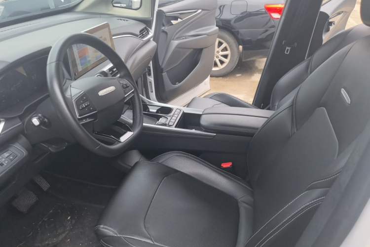 Used SAIC MAXUS G50 2023 PLUS 1.5T Happiness-Recommended Automatic Cruise Version Left Front Seat
