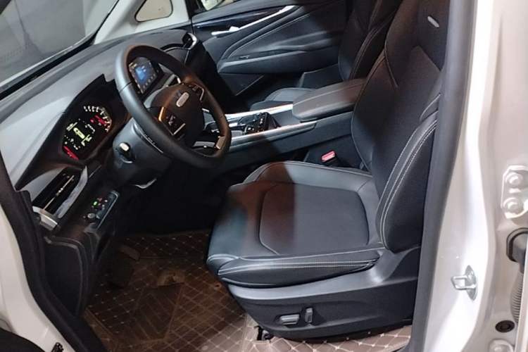 Used SAIC MAXUS G50 2023 PLUS 1.5T Happiness-Recommended Automatic Start Edition Left Front Seat