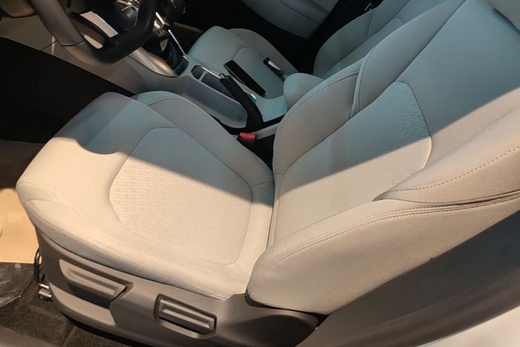 Used SAIC MAXUS G50 2023 1.5T Manual Comfort A Left Front Seat