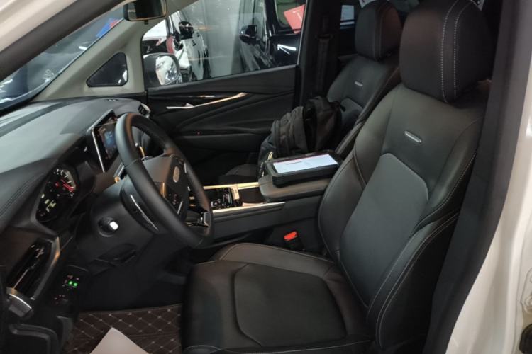 Used SAIC MAXUS G50 2023 PLUS 1.5T Happiness-Recommended Automatic Start Edition Left Front Seat