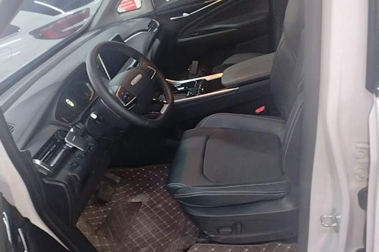 Used SAIC MAXUS G50 2023 PLUS 1.5T Happiness-Recommended Automatic Start Edition Left Front Seat