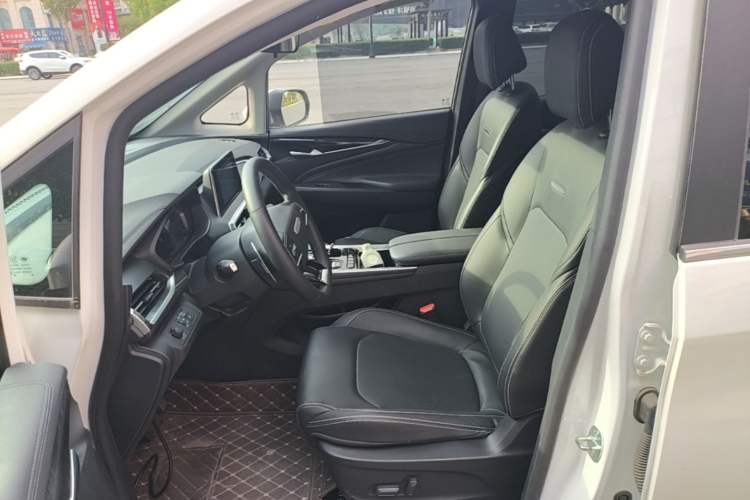 Used SAIC MAXUS G50 2023 PLUS 1.5T Happiness-Recommended Automatic Start Edition Left Front Seat