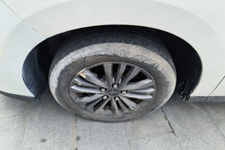 Used SAIC MAXUS G50 2023 PLUS 1.5T Happiness-Recommended Automatic Start Edition Left Front Wheel Hub