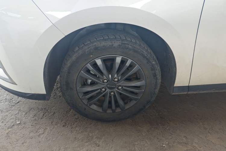 Used SAIC MAXUS G50 2023 PLUS 1.5T Happiness-Recommended Automatic Start Edition Left Front Wheel Hub