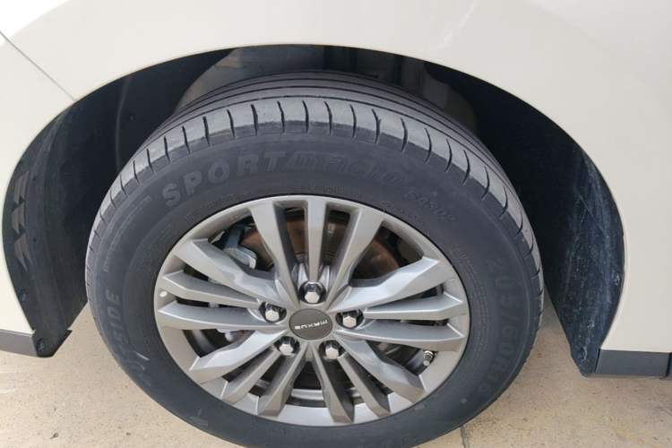 Used SAIC MAXUS G50 2023 PLUS 1.5T Happiness-Recommended Automatic Start Edition Left Front Wheel Hub