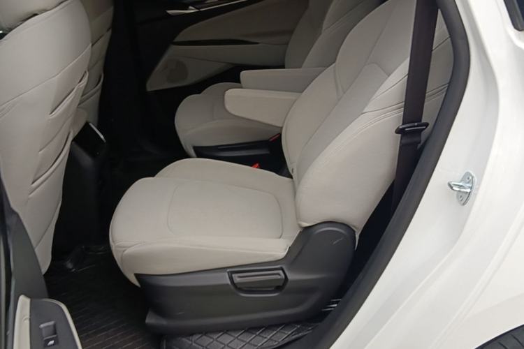 Used SAIC MAXUS G50 2023 1.5T Manual Comfort A Left Rear Seat
