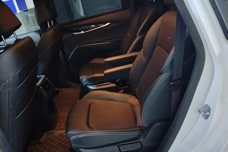 Used SAIC MAXUS G50 2023 PLUS 1.5T Happiness-Recommended Automatic Start Edition Left Rear Seat