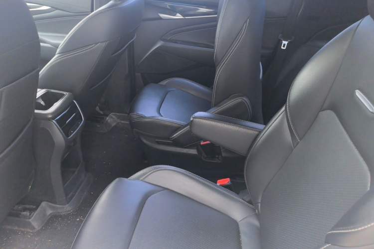 Used SAIC MAXUS G50 2023 PLUS 1.5T Happiness-Recommended Automatic Cruise Version Left Rear Seat