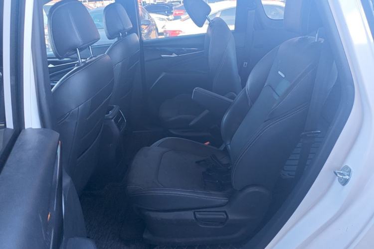 Used SAIC MAXUS G50 2023 PLUS 1.5T Happiness-Recommended Automatic Start Edition Left Rear Seat
