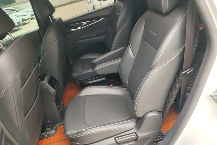 Used SAIC MAXUS G50 2023 PLUS 1.5T Happiness-Recommended Automatic Start Edition Left Rear Seat