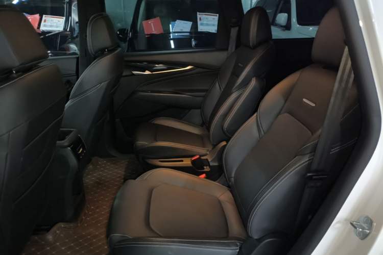 Used SAIC MAXUS G50 2023 PLUS 1.5T Happiness-Recommended Automatic Start Edition Left Rear Seat