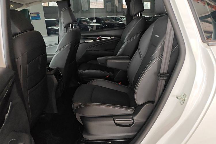Used SAIC MAXUS G50 2023 PLUS 1.5T Automatic Cruise Version Left Rear Seat
