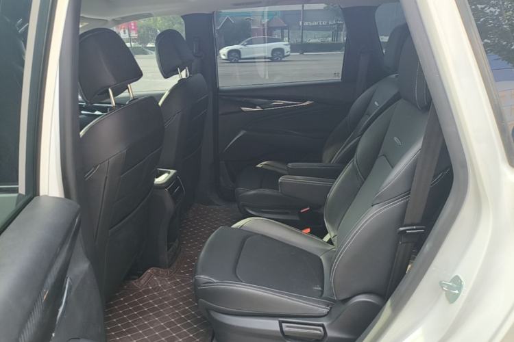 Used SAIC MAXUS G50 2023 PLUS 1.5T Happiness-Recommended Automatic Start Edition Left Rear Seat