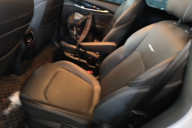 Used SAIC MAXUS G50 2023 PLUS 1.5T Happiness-Recommended Automatic Start Edition Left Rear Seat