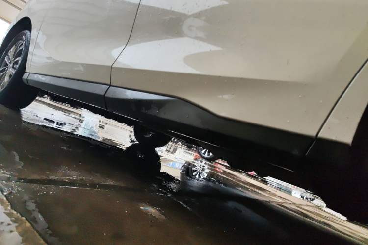 Used SAIC MAXUS G50 2023 PLUS 1.5T Happiness-Recommended Automatic Start Edition Left Side Sill