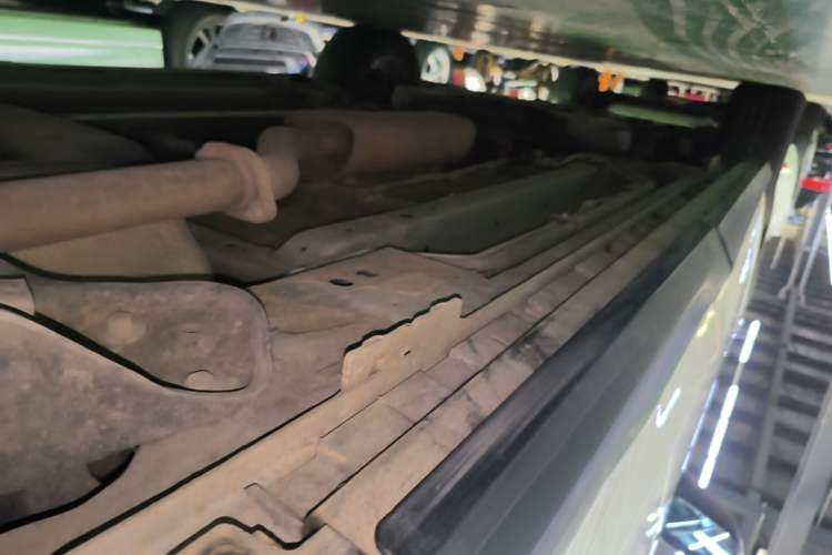 Used SAIC MAXUS G50 2023 PLUS 1.5T Happiness-Recommended Automatic Start Edition Left Side Sill