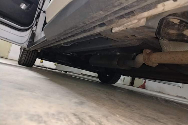 Used SAIC MAXUS G50 2023 PLUS 1.5T Happiness-Recommended Automatic Start Edition Left Side Sill
