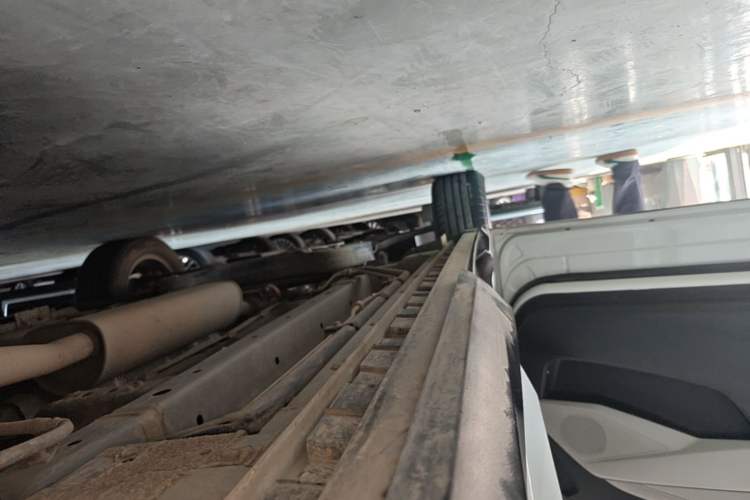 Used SAIC MAXUS G50 2023 1.5T Manual Comfort A Left Side Sill