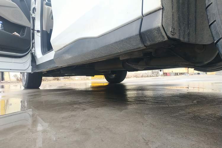 Used SAIC MAXUS G50 2023 1.5T Manual Comfort A Left Side Sill