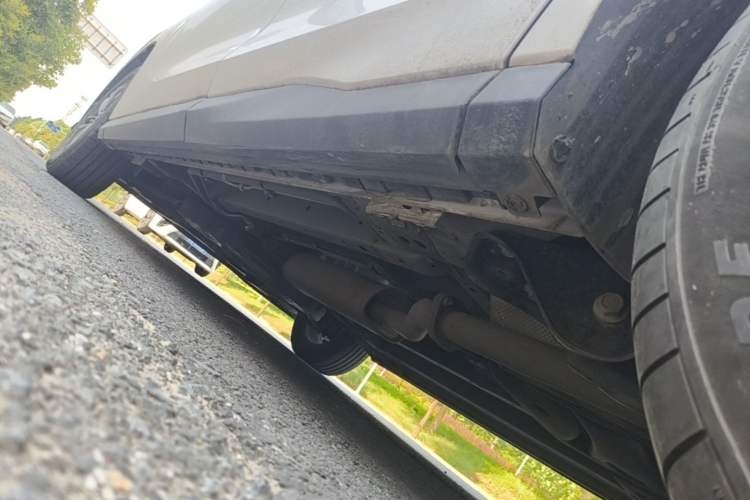 Used SAIC MAXUS G50 2023 PLUS 1.5T Happiness-Recommended Automatic Start Edition Left Side Sill