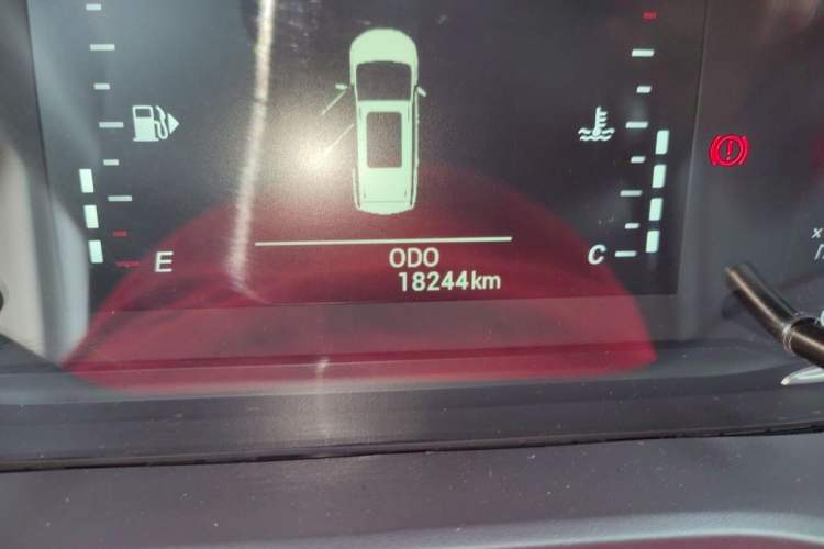 Used SAIC MAXUS G50 2023 1.5T Manual Comfort B Trim Odometer Close Up