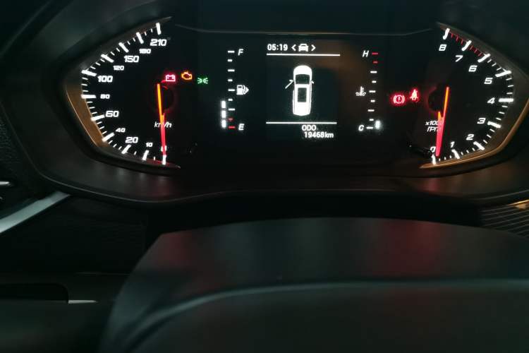 Used SAIC MAXUS G50 2023 1.5T Manual Comfort A Odometer Close Up