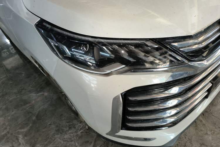 Used SAIC MAXUS G50 2023 PLUS 1.5T Happiness-Recommended Automatic Start Edition Right Front Headlight