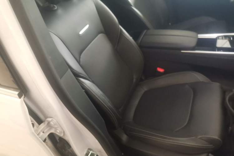 Used SAIC MAXUS G50 2023 PLUS 1.5T Automatic Escort Edition Right Front Seat