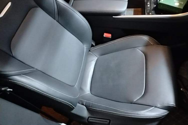 Used SAIC MAXUS G50 2023 PLUS 1.5T Happiness-Recommended Automatic Start Edition Right Front Seat