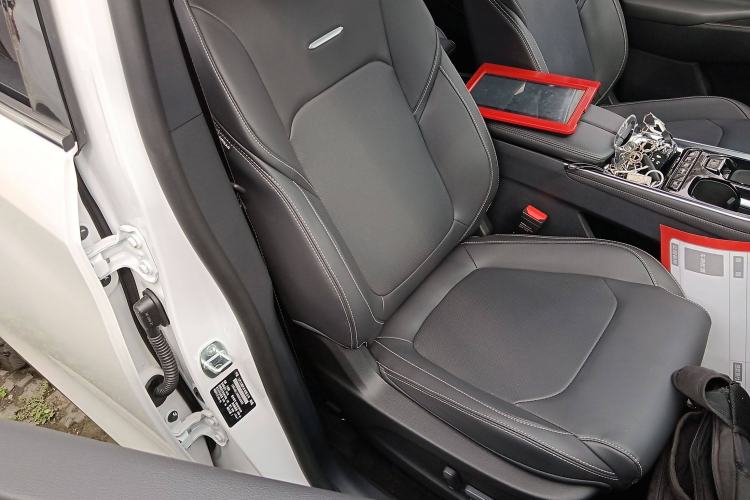 Used SAIC MAXUS G50 2023 PLUS 1.5T Happiness-Recommended Automatic Escort Edition Right Front Seat