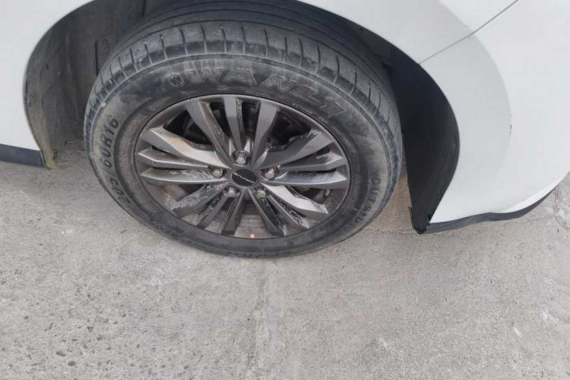 Used SAIC MAXUS G50 2023 1.5T Manual Comfort A Right Front Wheel Hub