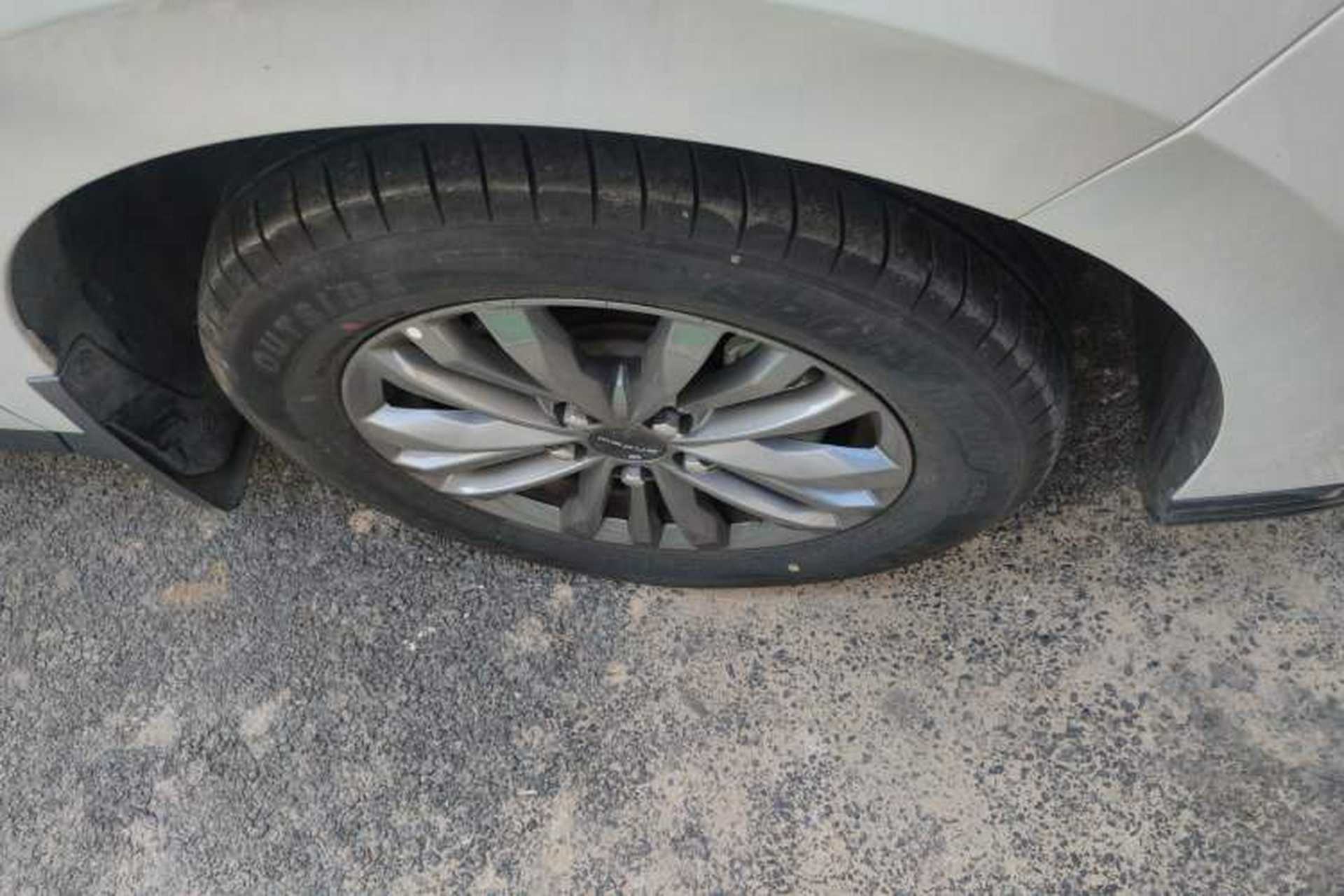 Used SAIC MAXUS G50 2023 PLUS 1.5T Happiness-Recommended Automatic Start Edition Right Front Wheel Hub
