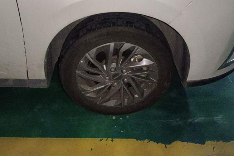 Used SAIC MAXUS G50 2023 PLUS 1.5T Automatic Cruise Version Right Front Wheel Hub