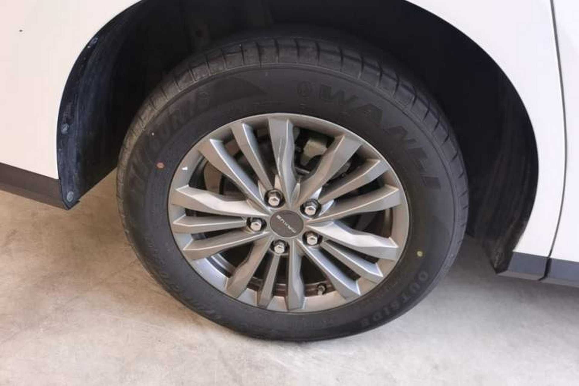 Used SAIC MAXUS G50 2023 PLUS 1.5T Happiness-Recommended Automatic Start Edition Right Rear Wheel Hub
