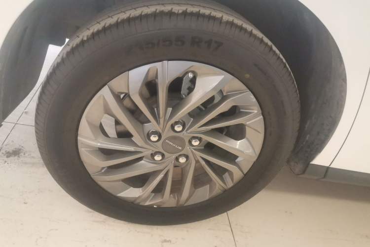 Used SAIC MAXUS G50 2023 PLUS 1.5T Automatic Escort Edition Right Rear Wheel Hub