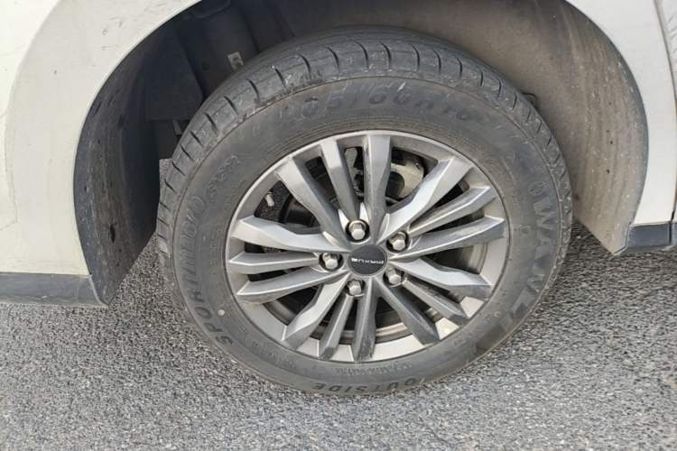 Used SAIC MAXUS G50 2023 PLUS 1.5T Happiness-Recommended Automatic Start Edition Right Rear Wheel Hub
