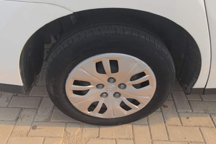 Used SAIC MAXUS G50 2023 1.5T Manual Comfort A Right Rear Wheel Hub