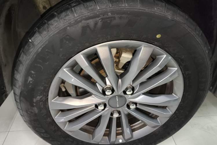 Used SAIC MAXUS G50 2023 PLUS 1.5T Happiness-Recommended Automatic Start Edition Right Rear Wheel Hub