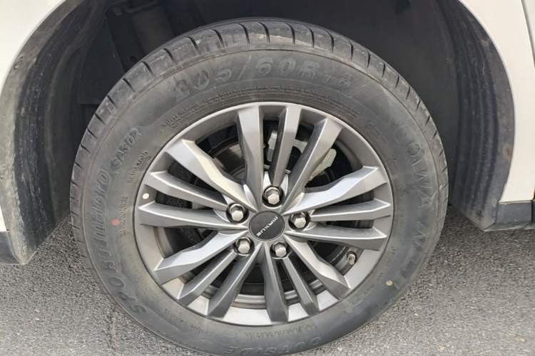 Used SAIC MAXUS G50 2023 PLUS 1.5T Happiness-Recommended Automatic Start Edition Right Rear Wheel Hub