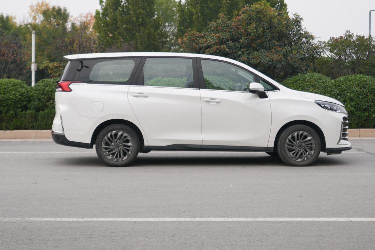 Used SAIC MAXUS G50 2023 PLUS 1.5T Happiness-Recommended Automatic Cruise Version Right Side