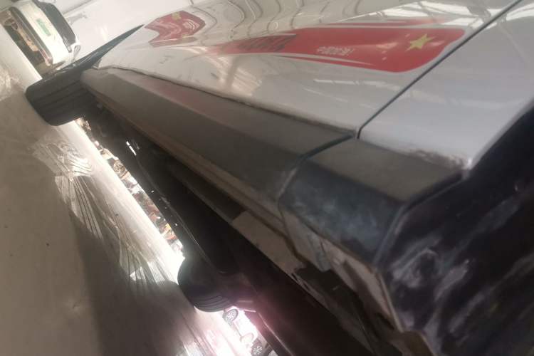 Used SAIC MAXUS G50 2023 PLUS 1.5T Automatic Escort Edition Right Side Sill
