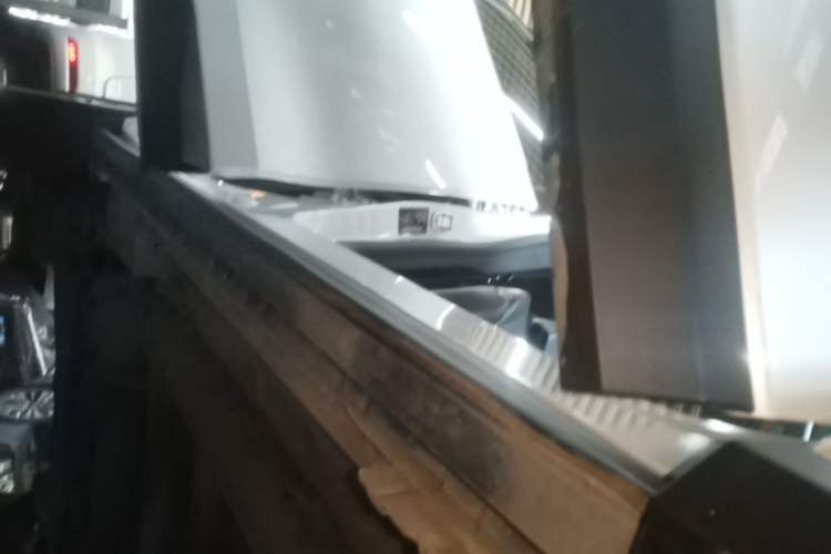 Used SAIC MAXUS G50 2023 PLUS 1.5T Automatic Cruise Version Right Side Sill